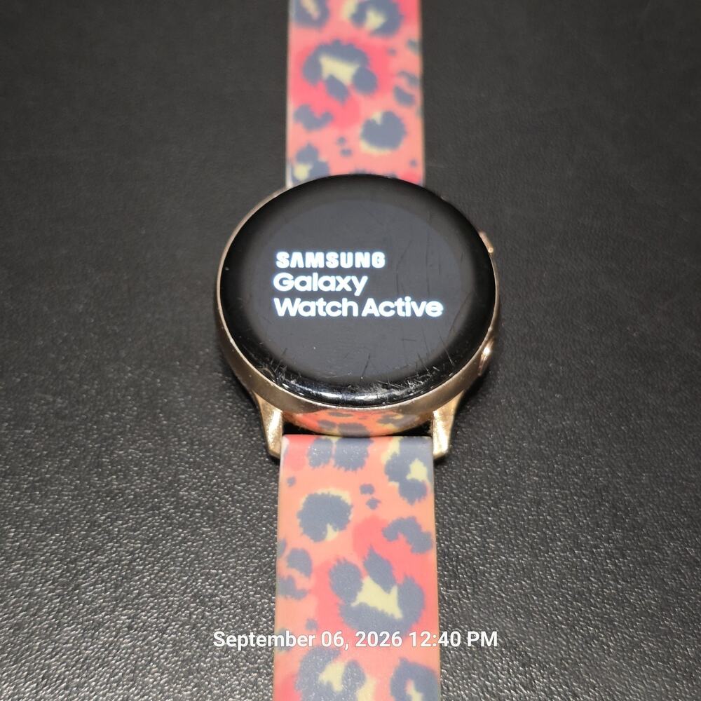 Samsung Galaxy Watch Active SM-R500 40mm Rose Gold Smartwatch Leopard Band Reset